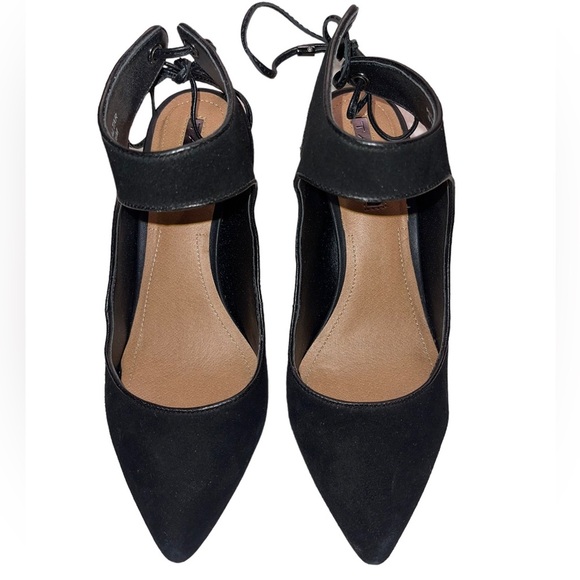 Tahari - black suede Sling-back pump - size 6.5 M - Picture 7 of 7
